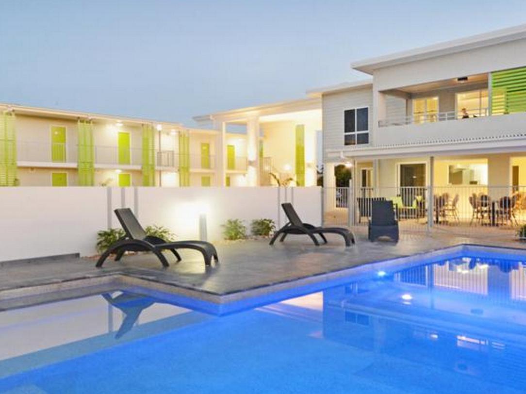 Mackay Oceanside Central Hotel Official ภายนอก รูปภาพ