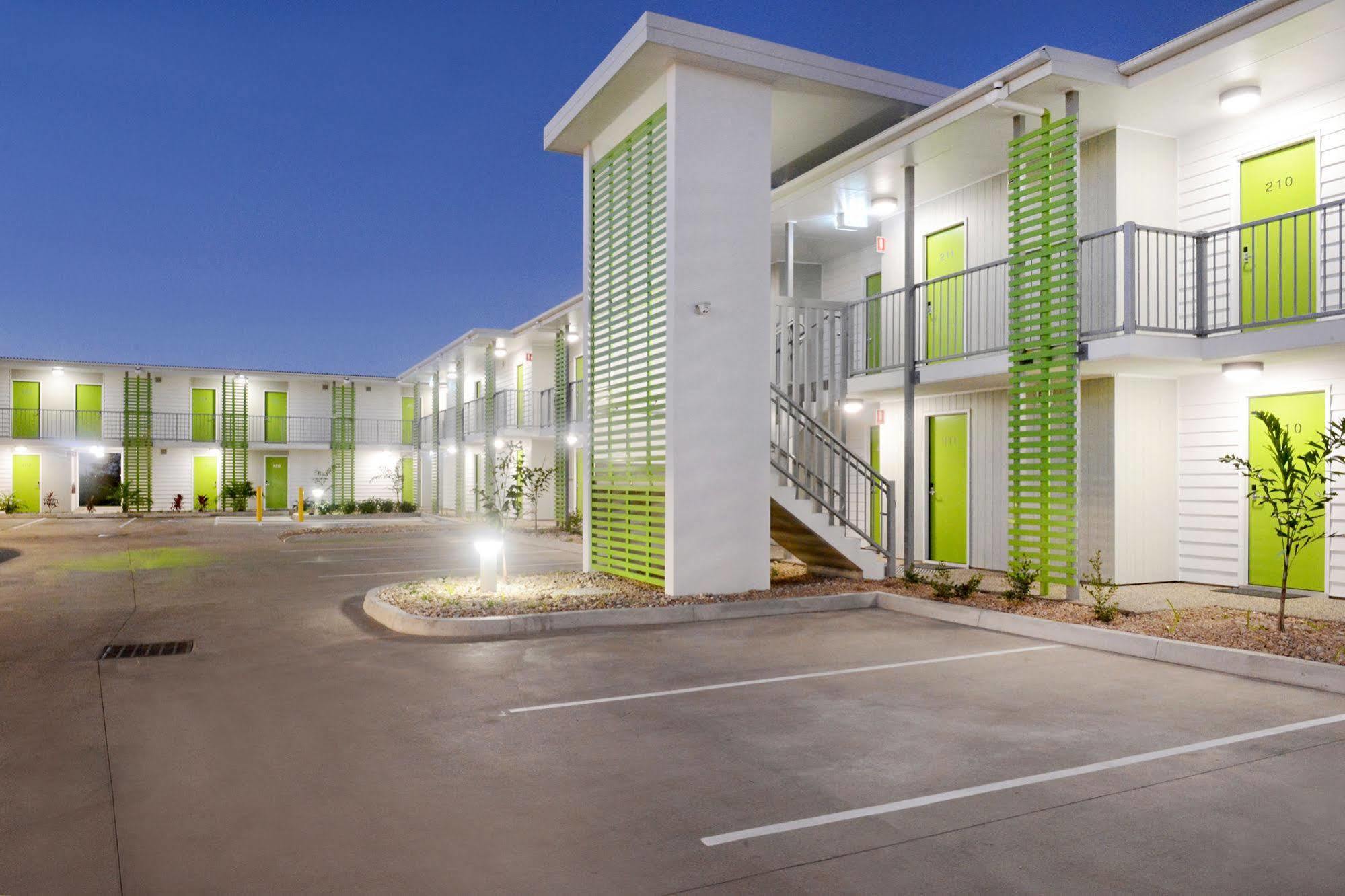 Mackay Oceanside Central Hotel Official ภายนอก รูปภาพ