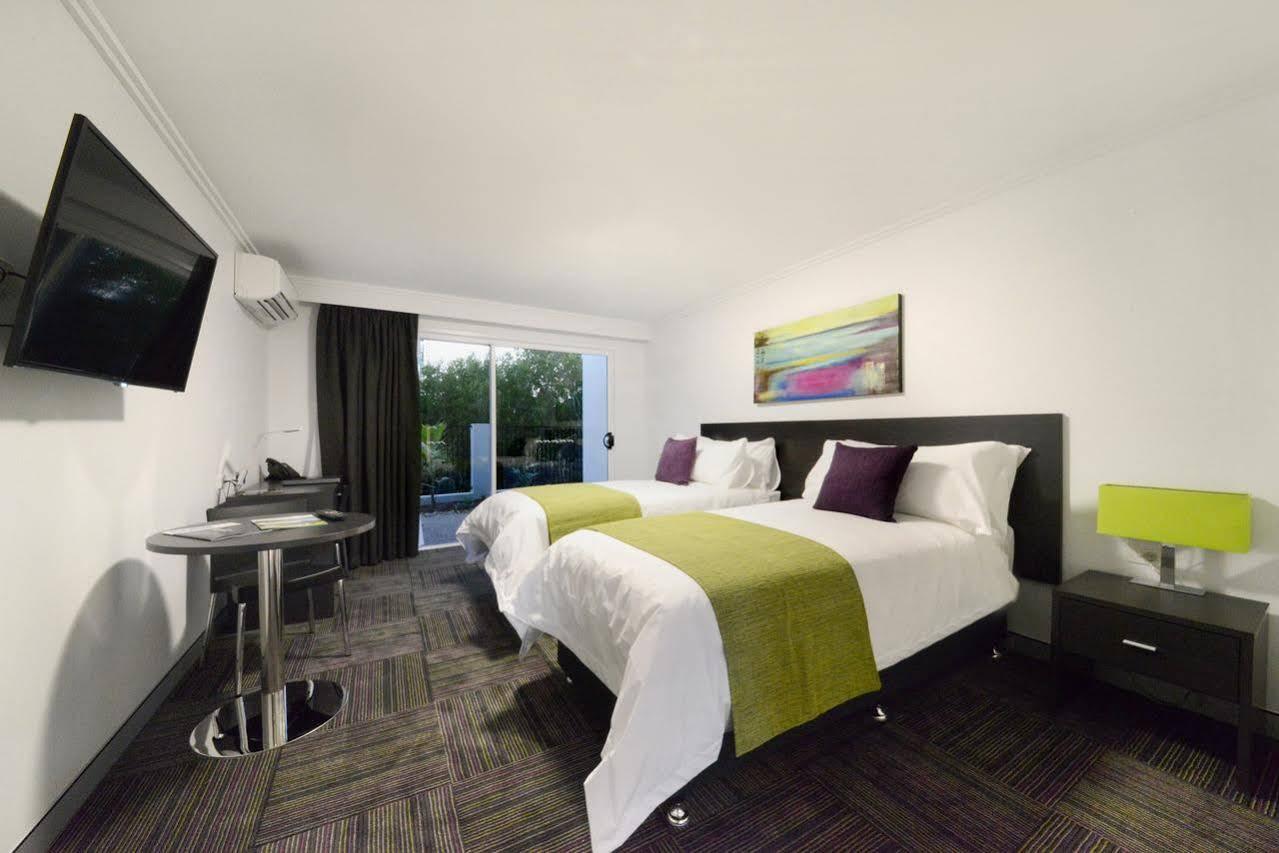 Mackay Oceanside Central Hotel Official ภายนอก รูปภาพ