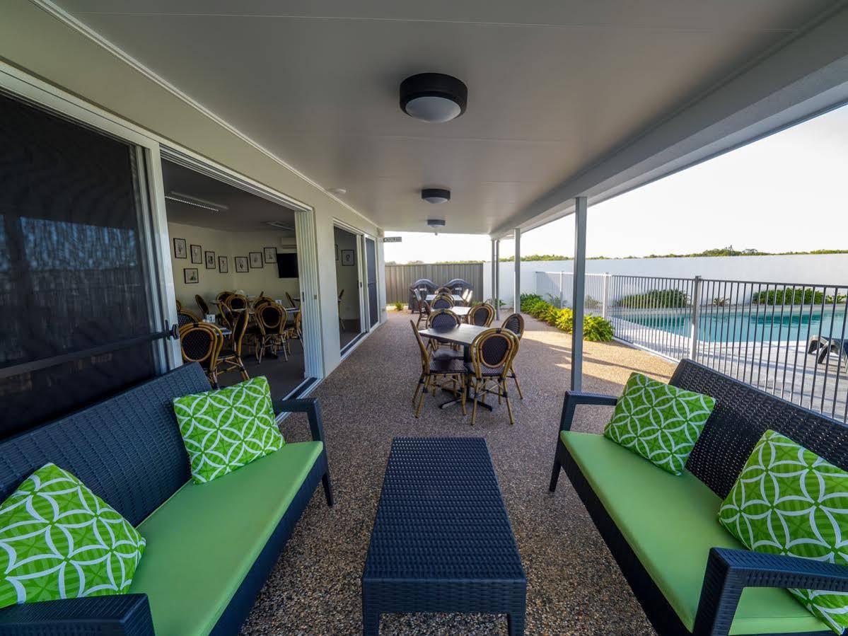 Mackay Oceanside Central Hotel Official ภายนอก รูปภาพ